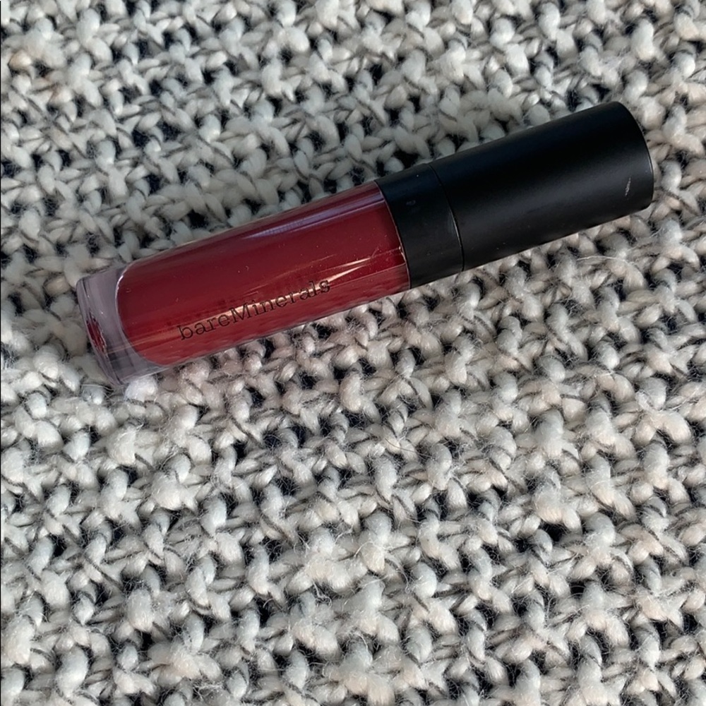 FREE🎁 with $30. Bareminerals lip gloss